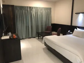 Kyriad Hotel Vijayapura - Room