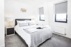 Luxury One Bedroom Serviced Apartment in the Heart of Bedford - Værelse