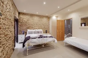 Hills Farm Stays - Zimmer
