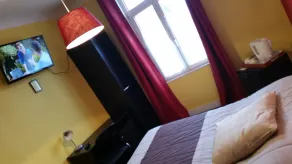 Hotel De La Paix - Værelse