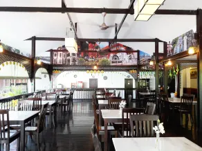 Shah's Beach Resort - Restaurante