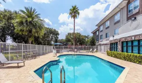 Holiday Inn Express Hotel & Suites Jacksonville-Blount Island by IHG - Piscina