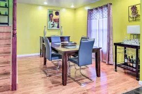 5 Mi to National Mall: Home in Washington DC - Interior