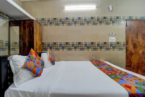 Via KRV Residency - Habitación