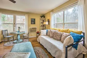 Charming Rusk Guest Cabin w/ Shared Yard - Innenbereich