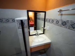 Hotel el Ángel Taxco - Bathroom