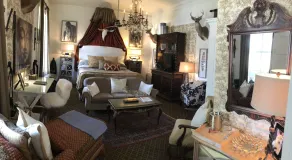John Thomas Bed and Bath - Chambre