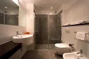Schio Hotel - Badezimmer