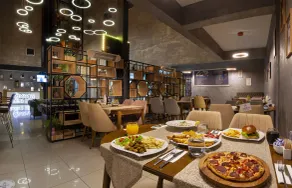 MARINN DELUXE HOTEL - Restaurant
