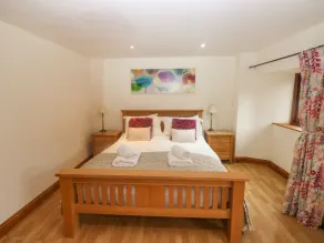 Cowslip Barn - Room