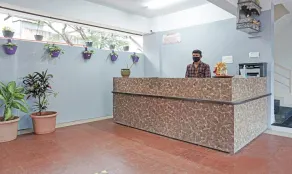 Treebo Diamond Residency - DDPK Inn - Reception