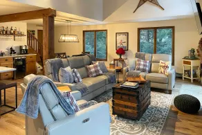 Newly Renovated Home w/ Hot Tub, Deck & EV Charger - Innenbereich