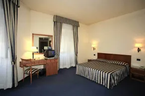 Hotel de Paris - Room