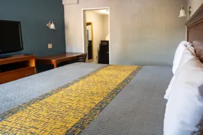 Riverside Inn and Suites - Chambre