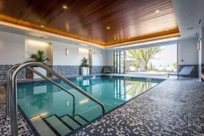 Qualicum Beach Ocean Suites  - Piscine
