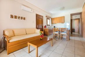 Spetses Center Comfy Apartment - Living room