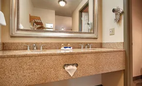 Best Western Inn at Face Rock - Salle de bain