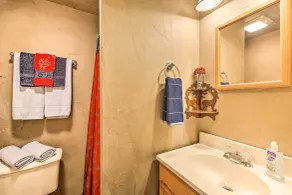 Renovated Bunkhouse on 12-Acre Horse Farm! - Interiør