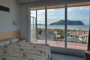 Hotel Cosmopol - Chambre