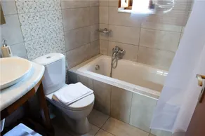 Alisahni Beachfront Villas - Bad