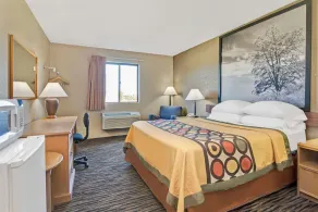 Super 8 by Wyndham Spokane/West - Chambre
