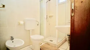 Sunset apartments - Bathroom