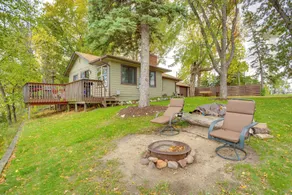 Waterfront Howard Lake Vacation Rental w/ Dock - Interni