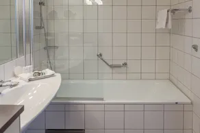 Hyatt Place Gothenburg Central - Bathroom