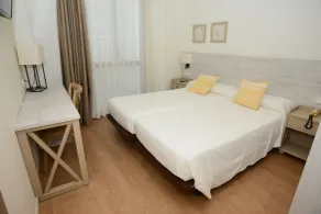 Hotel L'Escala Centre - Rum
