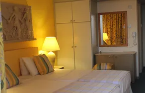 The Caravel Hotel - Room