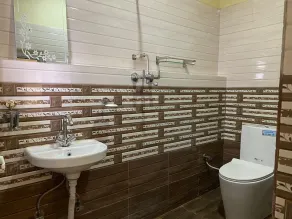 Jay sambhoo pumdikot lodge restaurant and cafe - Badezimmer