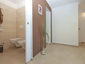 House 1708 - Bathroom