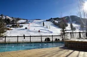 Aspen Ritz-Carlton 3 Bedroom Residence With Full Service Resort Amenities And True Ski In, Ski Out Access - Extérieur