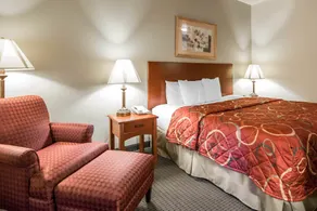 Quality Inn Parsons North - Room