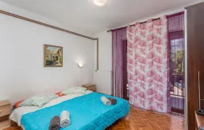 2 Bedroom Gorgeous Apartment In Njivice - Room