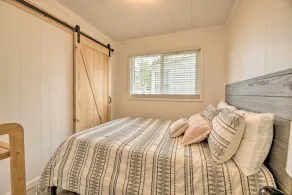 Lakefront Cottage Near Wineries + State Parks! - Innenbereich