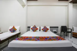 Fabhotel Priya Lodging - Værelse