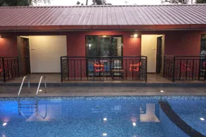 ONELLA REGENCY - Pool