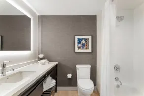 Cambria Hotel Fort Worth - Medical Center - Salle de bain