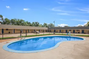 Americas Best Value Inn Giddings - Pool