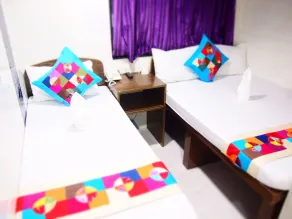Woodstock Hostel - Room
