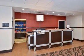 Hampton Inn & Suites California University-Pittsburgh - Rezeption
