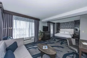 DoubleTree by Hilton North Charleston - Convention Center - Room