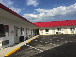 Apple Inn and Suites Cooperstown Area - Inngangsparti