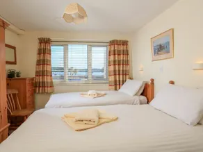 3 The Salcombe - Rom
