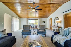 Lakefront Wisconsin Getaway: Fish, Boat, Relax! - Interior
