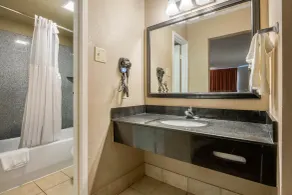 Dutchland Motel - Bathroom