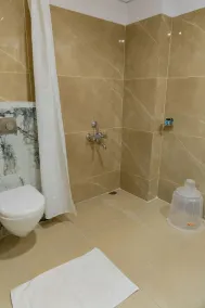 Joven's central hotel - Casa de banho