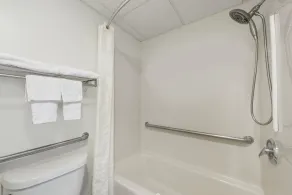 Super 8 by Wyndham Arkansas City KS - Salle de bain