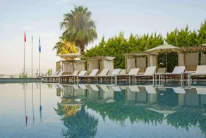 Qinn Hotels - Pool